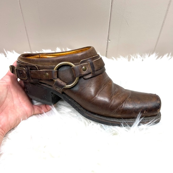 🚫SOLD! |•FRYE•| Leather Belted Harness Mule Boot - Picture 7 of 15
